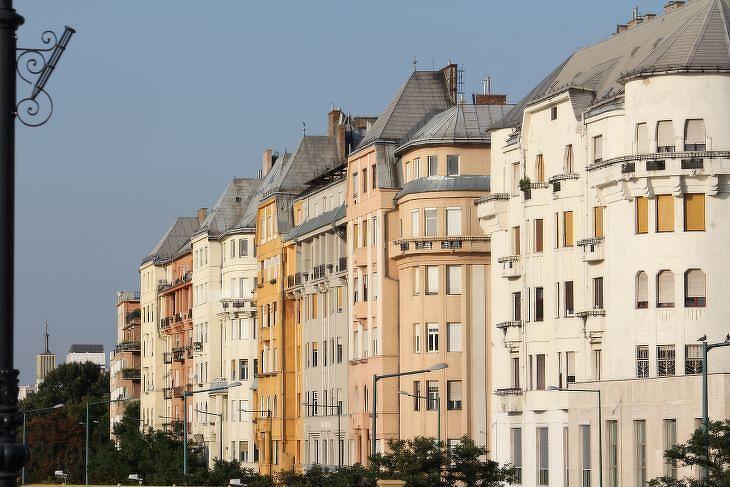 Rekordév után jöhet a kézifék a budapesti lakáspiacon
