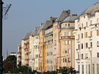 Rekordév után jöhet a kézifék a budapesti lakáspiacon