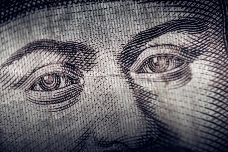 Elintézte a forint, hogy örülhessen a pénzváltónál 