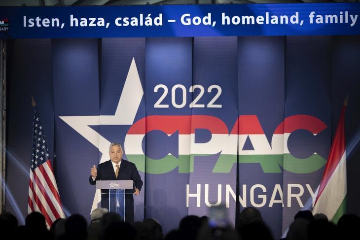 Orbán Viktor miniszterelnök a CPAC Hungary elnevezésű konzervatív politikai fórumon 2022. május 19-én. Fotó: MTI/Miniszterelnöki Sajtóiroda/Fischer Zoltán