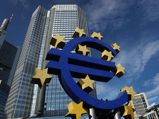 Nincs mese: tényleg kamatot emelt az EKB