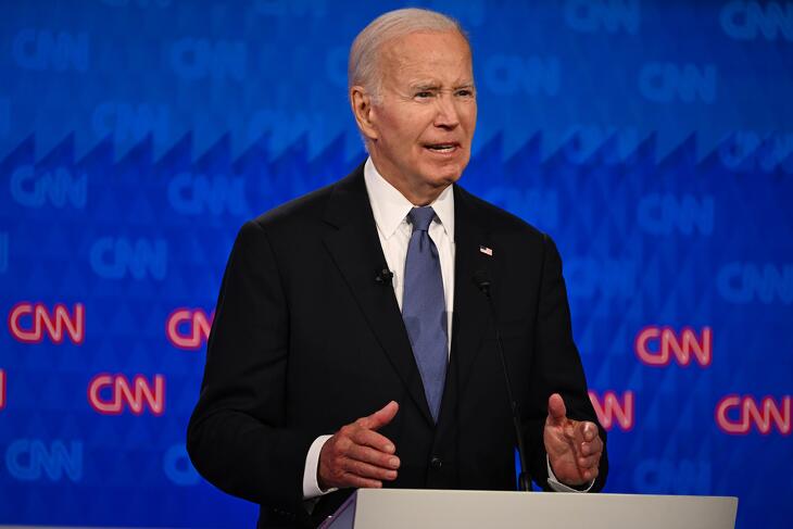 Biden szerint a kétszakaszos megállapodás első része hat hétig tart, teljes tűzszünetet ír elő