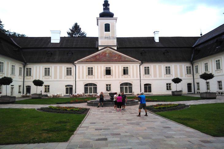 A Selmecbányához közeli St. Anton kastély belső udvara.  Fotó: privátbankár/Mester Nándor