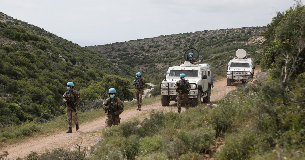 Az UNIFIL olasz katonái a vírussal is szembeszálltak