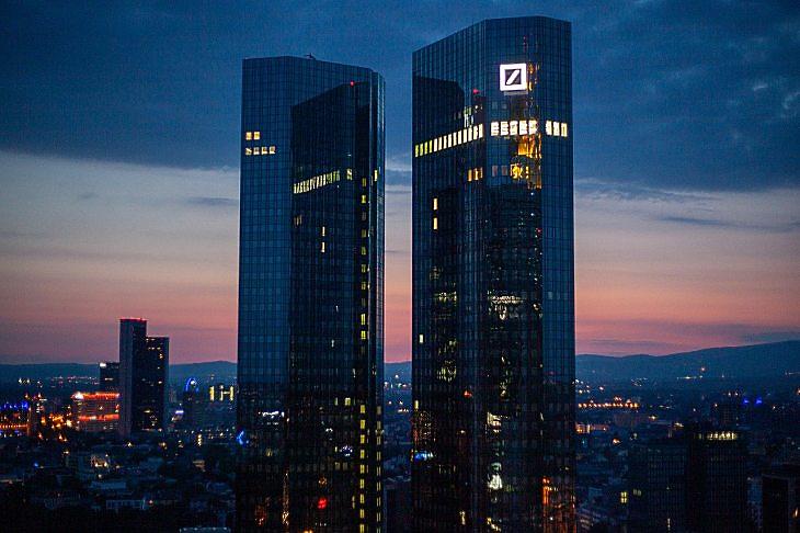 A Deutsche Bank tornyai Frankfurtban (Pixabay.com)