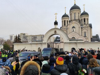 Tömeg Alekszej Navalnij temetése előtt, Moszkva, 2024. március 1. Fotó: X/Moscow Times