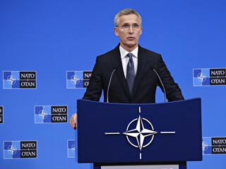 Még több rakétát gyártat a NATO a béke érdekében