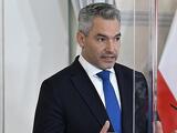 Az osztrák kancellár a telekommunikáció erősebb állami megfigyelését szorgalmazza