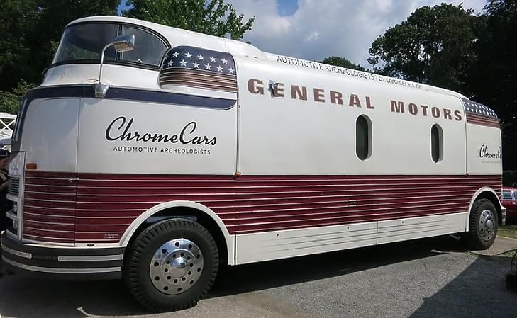 Miért nem kínaiakkal szórakoznak? Trump nem hagyta szó nélkül 14 ezer ember kirúgását 