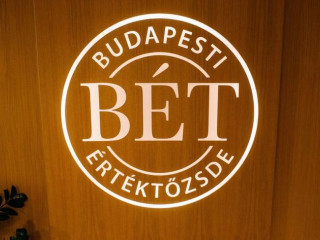 Új történelmi csúcson fejezte be a napot a pesti börze 