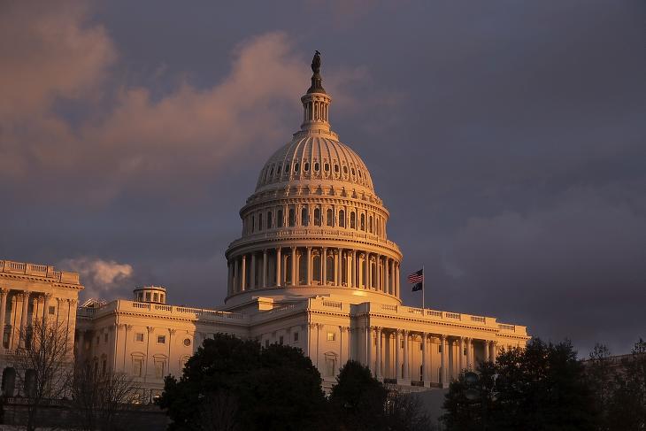 Az amerikai törvényhozás, a kongresszus washingtoni épülete, a Capitolium 2020. telén. MTI/EPA