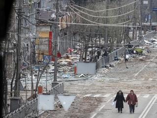 Romlik a helyzet Mariupolban, nem kapták meg az orosz tervezetet az ukránok - ez történt a háború elmúlt óráiban