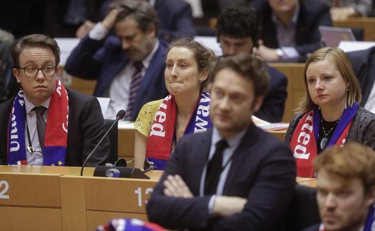 A nap képe: Always United – eleredtek a könnyek Brüsszelben