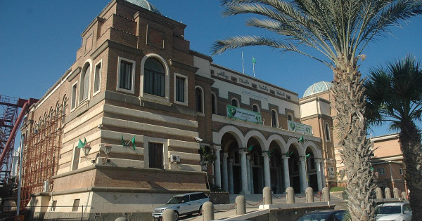 A Líbiai Központi Bank kiáll dolgozói mellett