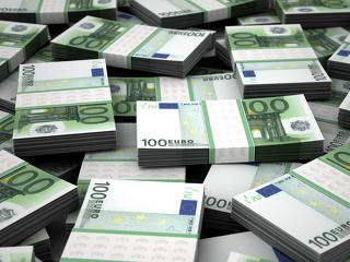 Jövő év végére jön a magyar euró?