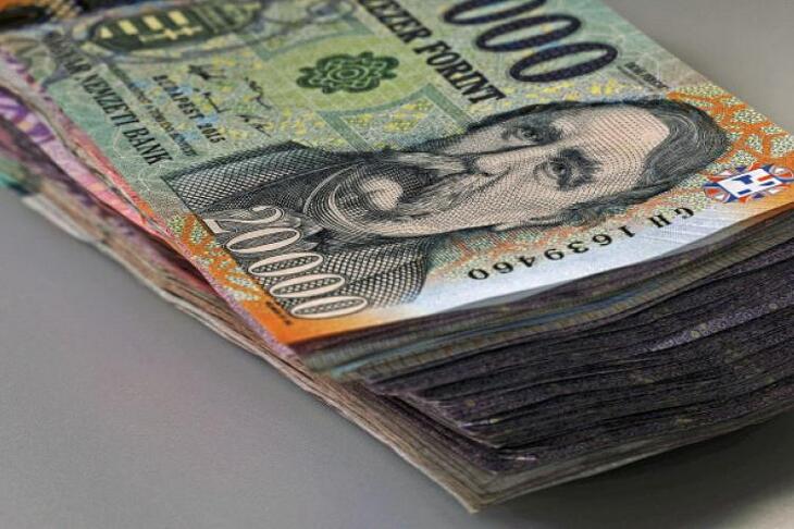 Felpattan, ha meglátja, mit tett a jó magyar forint