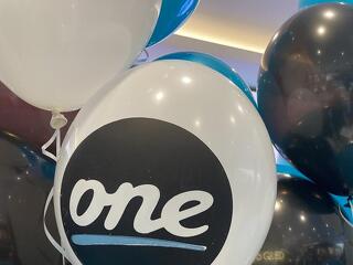 Több száz millió forintos bírságot fújt be a szél a One ablakán