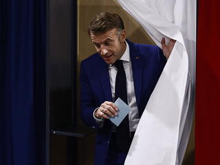 Az első fordulóban 65 képviselőt választottak meg a francia választásokon
