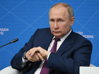 Mi történt? Putyin ma a béke bajnokának mutatta magát