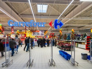 Egyre többet tudnak a Carrefour bevásárlókocsijai. Kérdés, hogy ez bejön-e a vevőknek. Fotó: Depositphotos