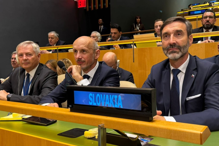 A szlovák külügyminiszter (jobbra) arról is beszélt, hogy Ukrajna jövője az EU-ban van