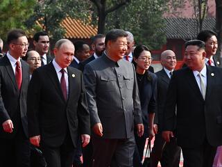Szép útravalót kapott Pekingben az uniós miniszterelnök