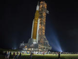 Estados Unidos coloniza la luna: lanzamiento de cohetes el viernes