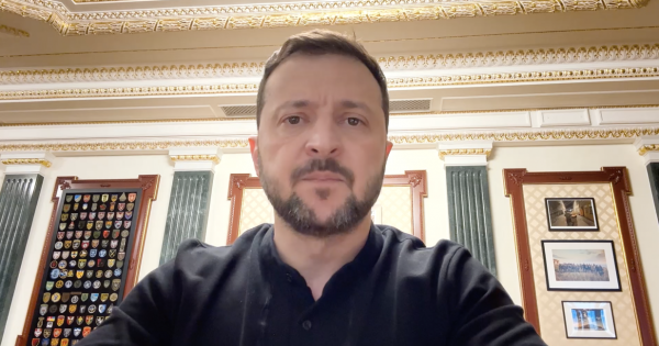 Az ukrán elnök Volodimir Zelenszkij gyakran szól népéhez és a világhoz