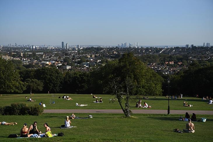 Tombol a tudósháború Covid-ügyben