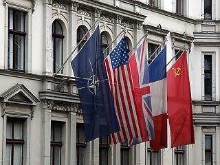 Repedések a NATO-n: az egész szervezet megroggyanhat az invázió miatt