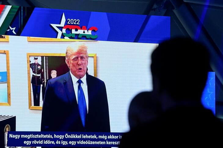 Donald Trump 2022-ben videóüzenettel köszönt be