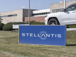 Újabb ütés az európai autóiparnak: két tervezett óriásgyár sem épül meg