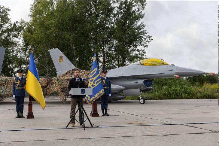 Volodimir Zelenszkij ukrán elnök akár Oroszországba is küldheti F-16-osait.