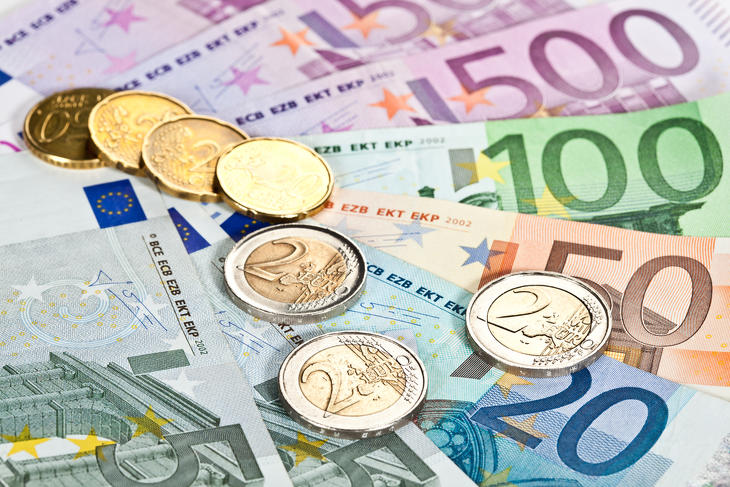 A régiós devizák közül most a forint áll a legjobban az euróval szemben. Fotó: Depositphotos