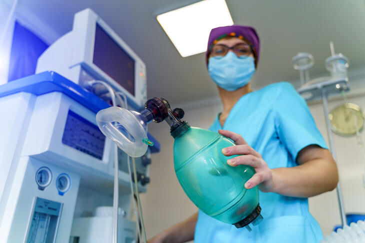 Vétóval győzött a szlovén Fides, ünnepelnek az orvosok