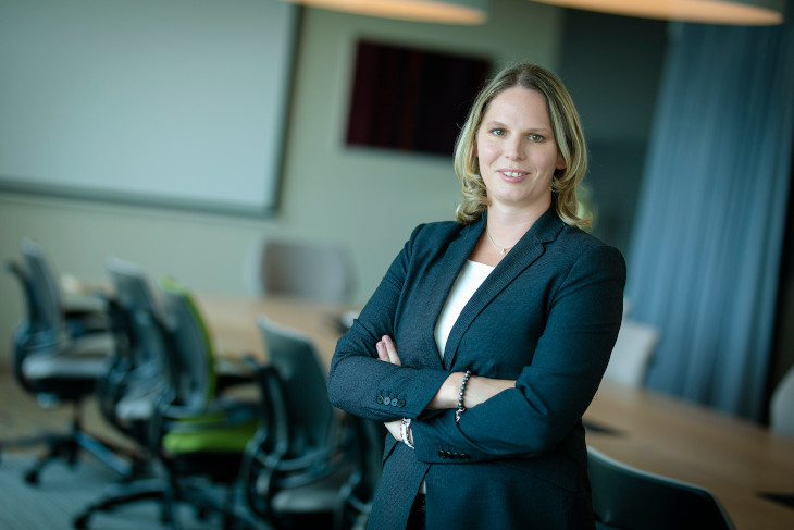 A digitalizáció megkönnyíti a HR-esek életét. A képen Mihók Krisztina, az Erste Bank HR-vezetője