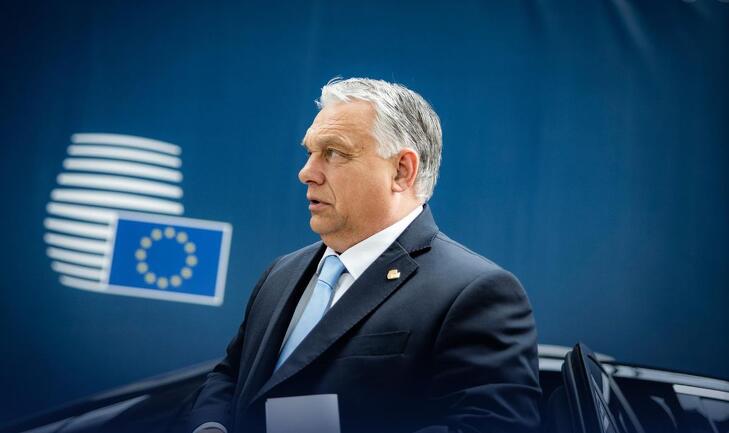  A horvát kormányfő tárgyalóasztalhoz ültetné Orbán Viktort és a Molt 