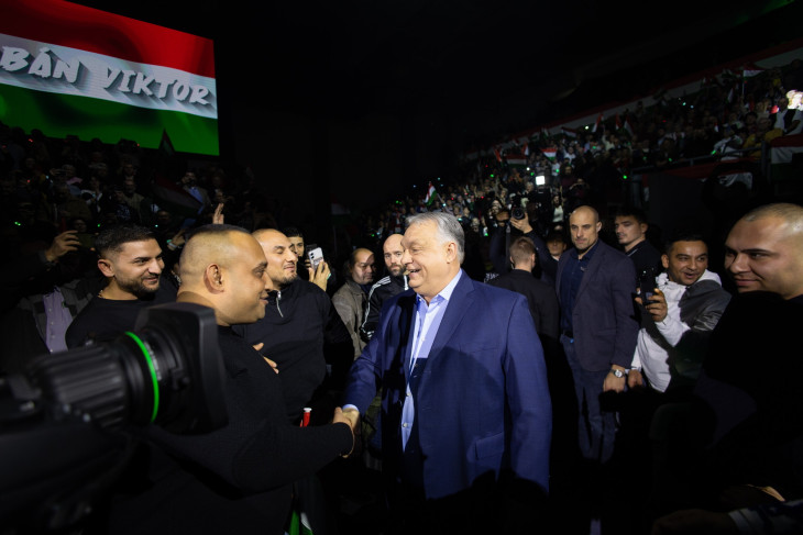 Orbán Viktor Hatvanban a gazdaságról is beszélt