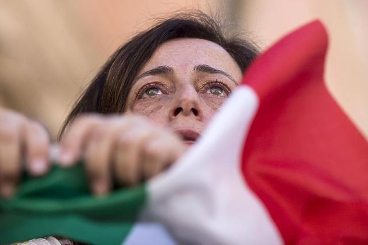 Elbukott az olasz forradalom, de sokat tanulhatunk belőle – a hét sztorija