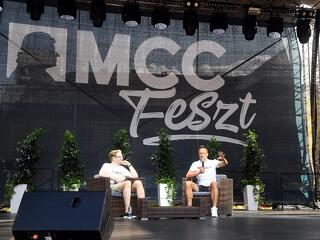 Magyar Péter bejelentette az MCC megszűnését is 