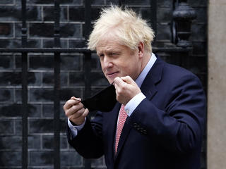 Túlélte a bizalmi szavazást Boris Johnson