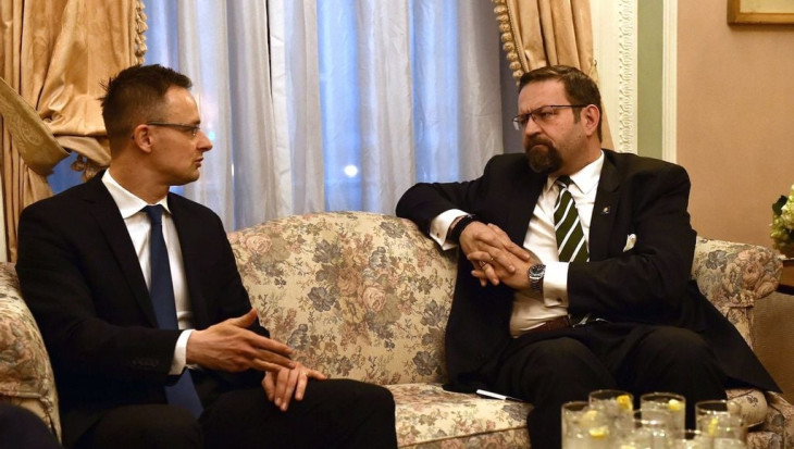 A 2017-es fotón Szijjártó Péter Washingtonban tárgyalt Gorka Sebestyénnel