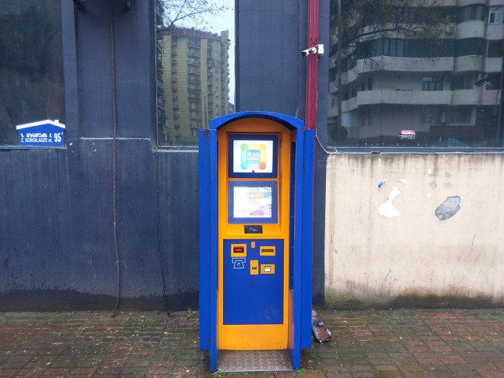 Egymást érik a kriptoautomaták az utcán: Grúzia vonzza a digitális nomádokat