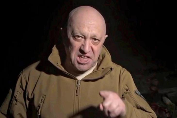 Bezárja a boltot Prigozsin médiacsoportja