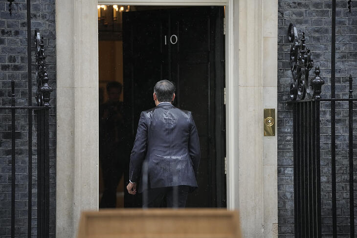 Ma megsemmisülhet a brit politikai rendszer évtizedes alapja