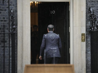 Ma megsemmisülhet a brit politikai rendszer évtizedes alapja