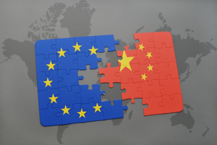 Az EU próbál finoman egyensúlyozni Kínával. Fotó: Depositphotos