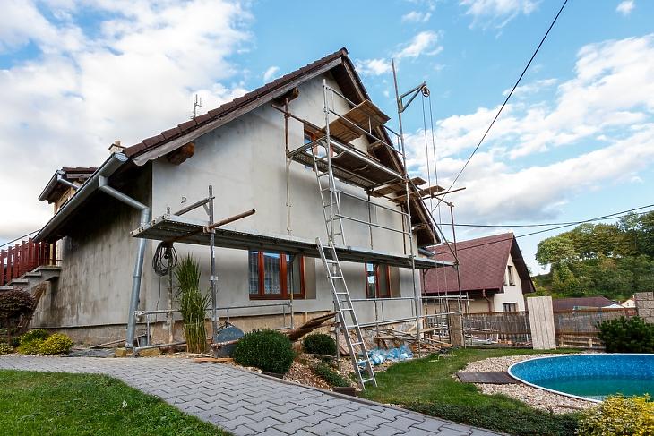 A kisebb felújítás is belefér, még mindig olcsóbb lehet, mind egy arany áron kínált új családi ház (forrás: Knauf Insulation)