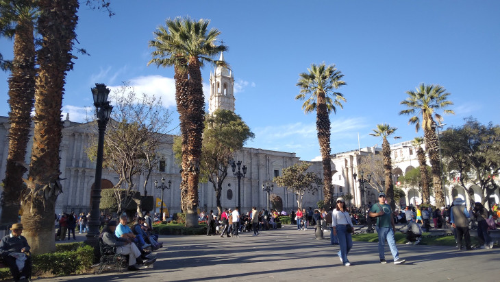 Arequipa főterén pezseg az élet (Fotók: a szerző)
