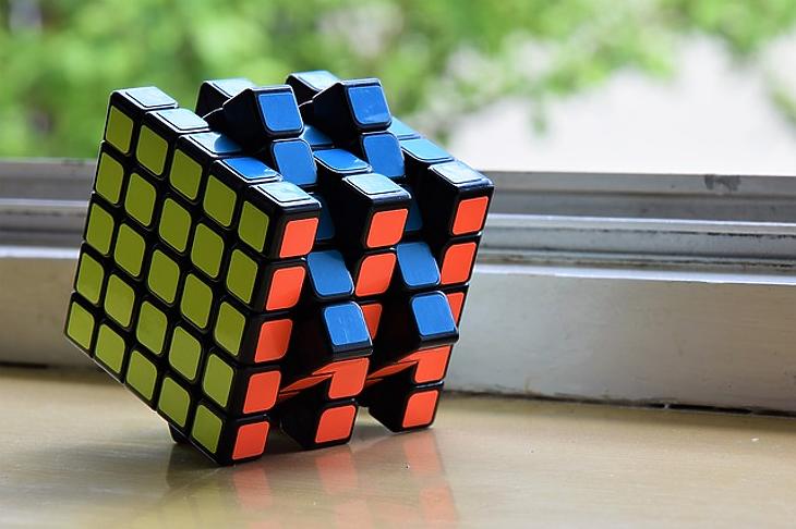 Fontos uniós döntés született a Rubik-kockáról 